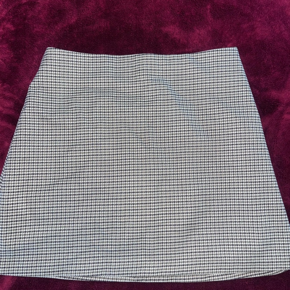 H & M plaid skirt